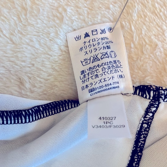 Lands’ End one piece bathing suit, black, white and gray - Picture 8 of 8